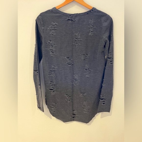 H&M Distressed Long Sleeve Shirt - Picture 2 of 14